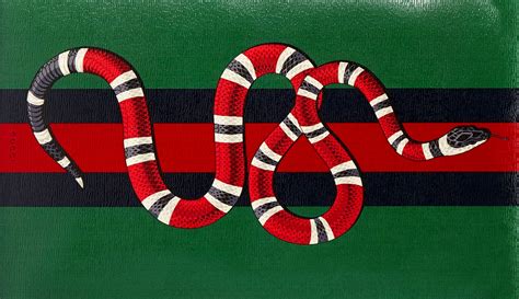 gucci serpente logo wallpapee|Download Gucci Designer Snake Logo Wallpaper .